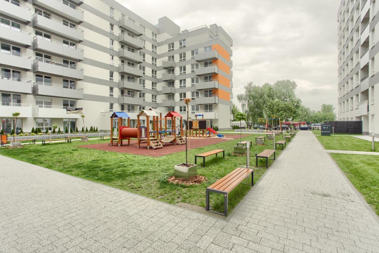 Superapart Komputerowa 8 วอร์ซอ ภายนอก รูปภาพ
